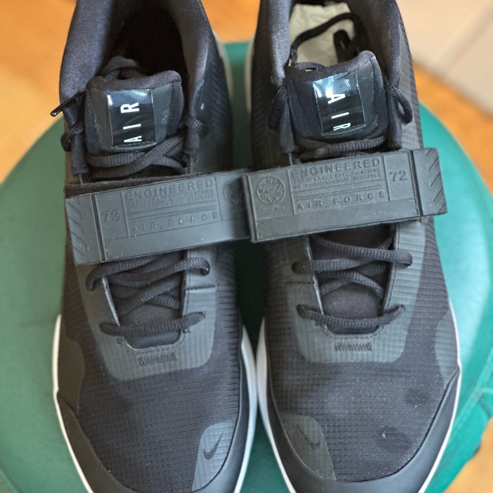 Nike Men's Black Athletic Shoes